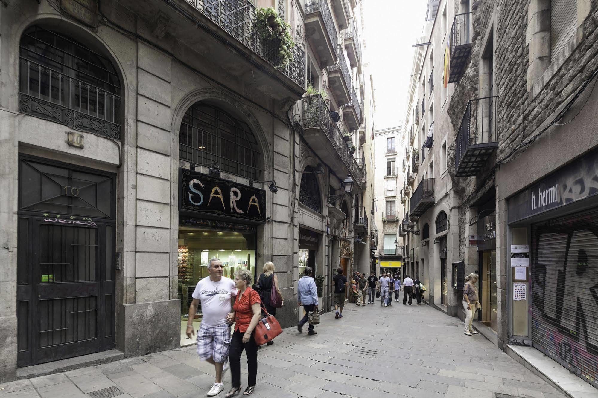 Hotel El Call Barcelona Exterior photo